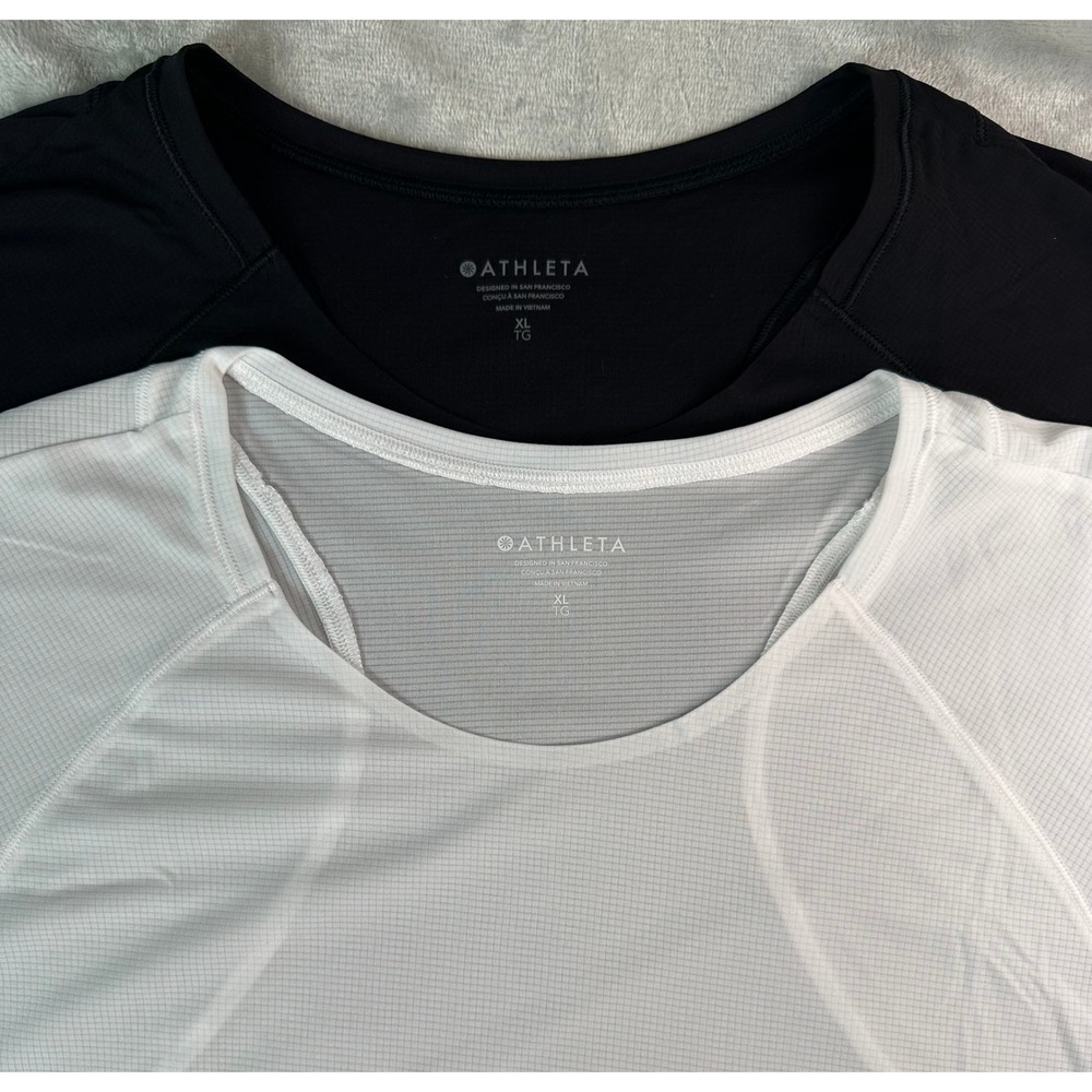 LOT 2 Athleta Grid Knit Tees XL White Black Quick Dry‎ Activewear Shirt NEW